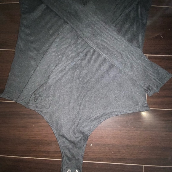 popular21 black long sleeve onesie - Picture 6 of 6